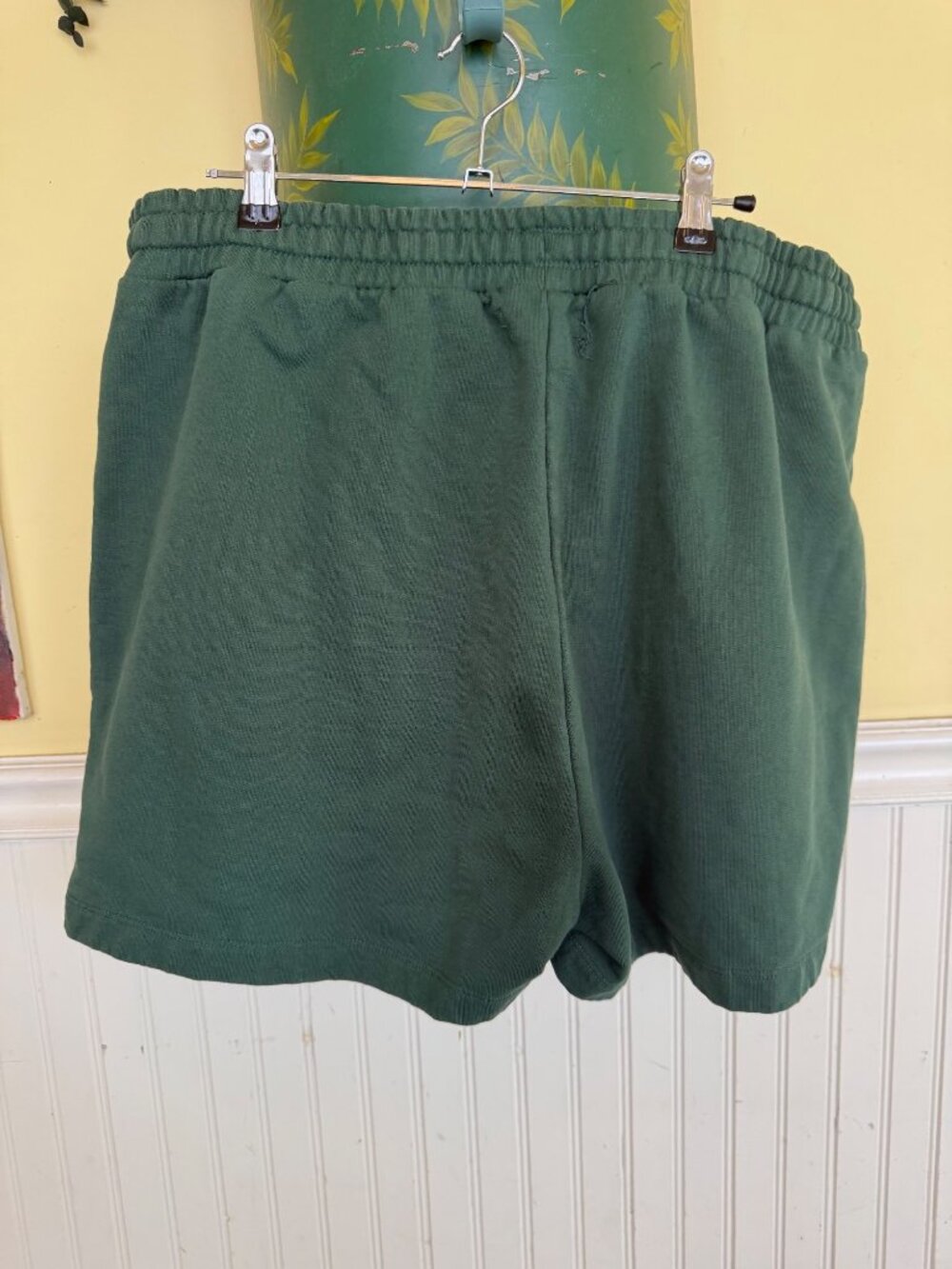 Anthropologie Green Drawstring Shorts With "85 Chicago" Graphic Size L 100% Cott - Picture 3 of 7